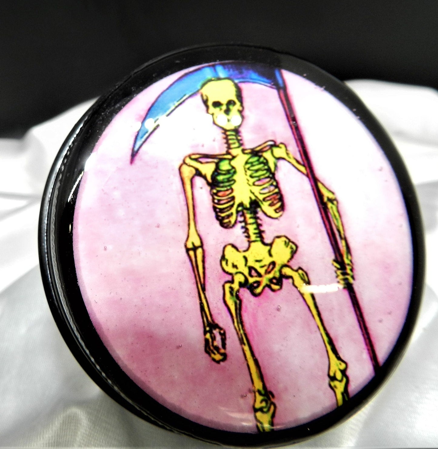 3 oz. Tin with La Calavera Mexico Loteria Game, skeleton, dia de los muertos