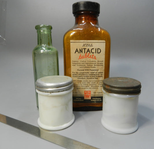 4 Authentic Vintage Medicine Cream Bottles - Cold Cream Jar - Mentholatum -  Nyal - Canary Glass - Milk Glass