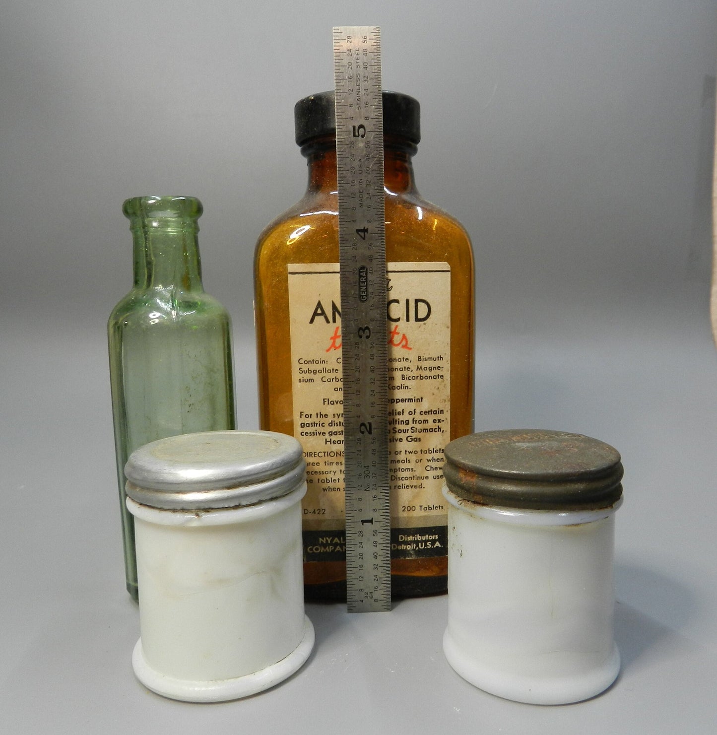 4 Authentic Vintage Medicine Cream Bottles - Cold Cream Jar - Mentholatum -  Nyal - Canary Glass - Milk Glass